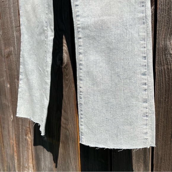 Banana Republic light wash cropped demi bootcut raw hem jean size 4 - Picture 3 of 16